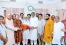 জেলা আ’লীগের কমিটিতে বীর মুক্তিযোদ্ধা আব্দুর রাজ্জাক সিনিয়র সহ-সভাপতি হওয়ায় ফুলেল শুভেচ্ছায় সিক্ত