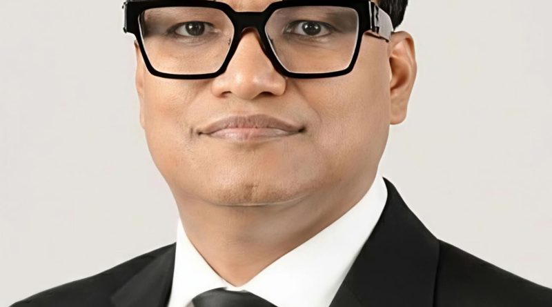 ত্রয়োদশ সংসদ নির্বাচনে প্রথমবার অংশগ্রহণ করেই জয়ী হয়ে সংসদে মাজেদ বাবু