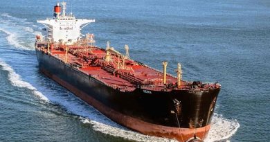 চট্টগ্রাম বন্দরে সকালে এসেছে ১টি ও রাতে আসবে আরও ২টি তেলবাহী জাহাজ